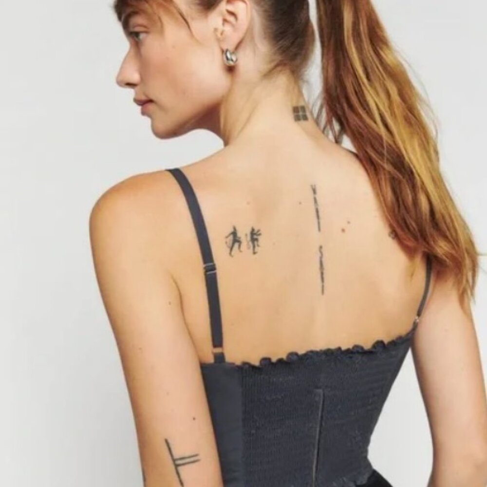 Reformation London Top Charcoal - Size 8 - Picture 4 of 4